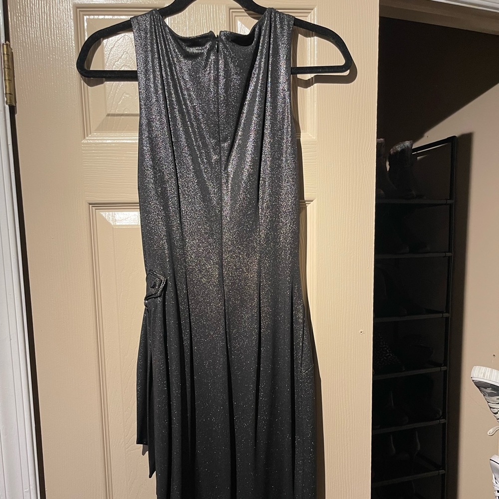 Beautiful dress can be worn to work or cocktail